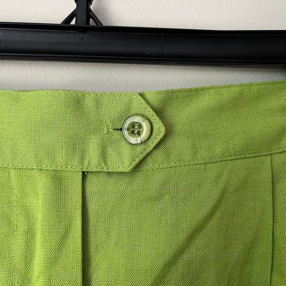 *SOLD* Vintage lime green long linen shorts - Picture 4 of 6